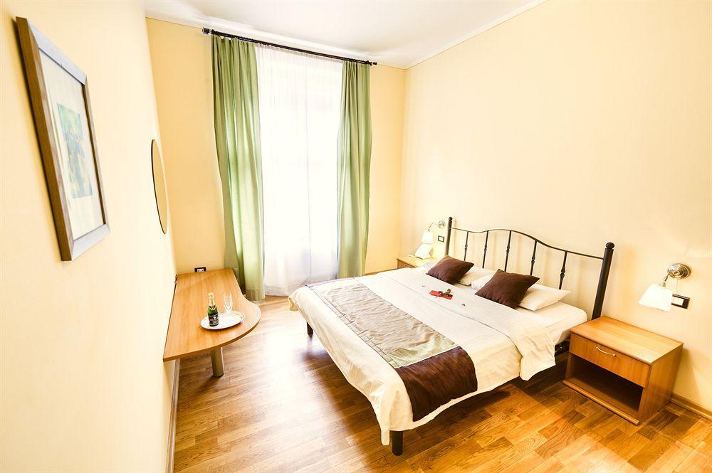 Central Hotel Tiepolo Prague Exterior photo